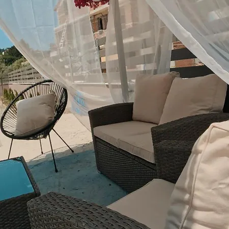 Dris Loft Апартаменты Никиана